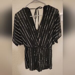 Arc & Co Black And Silver Sequin Romper /Size M.